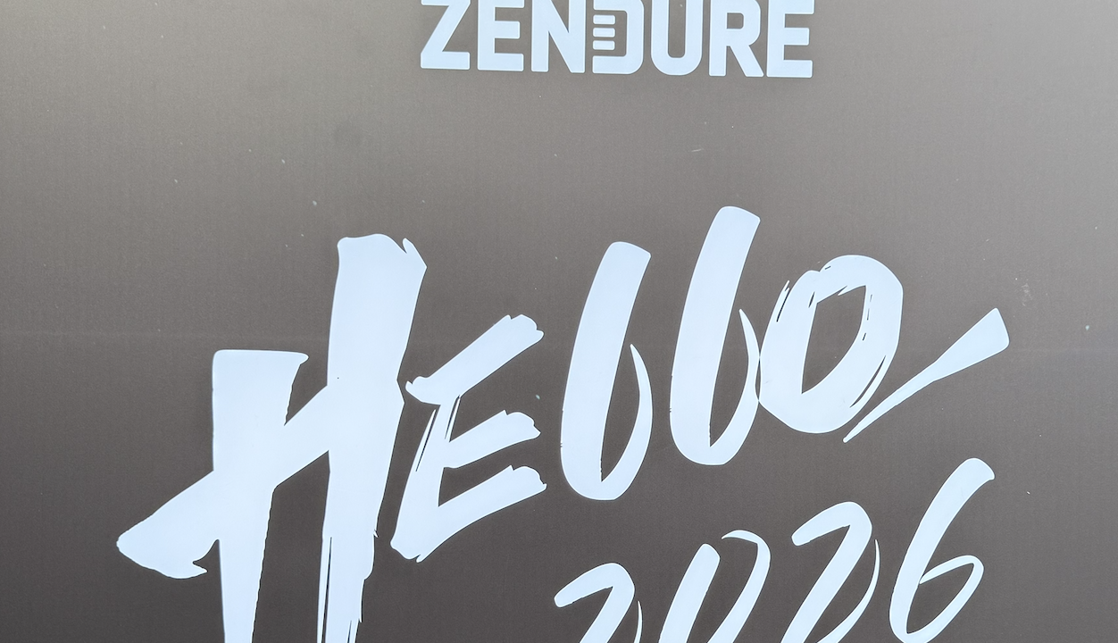 Energienerds bij Zendure productlancering in Shenzhen: SolarFlow 2400 AC+, 1600 AC+ & 2400 Pro