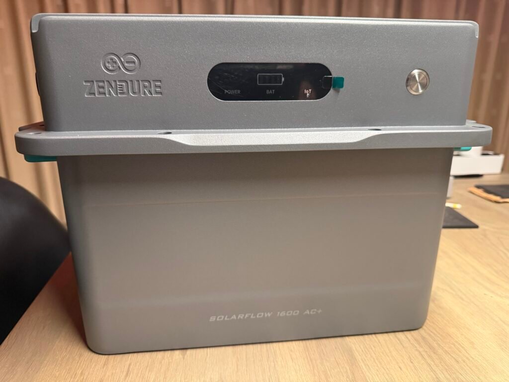 Zendure SolarFlow 1600 AC+ voorkant