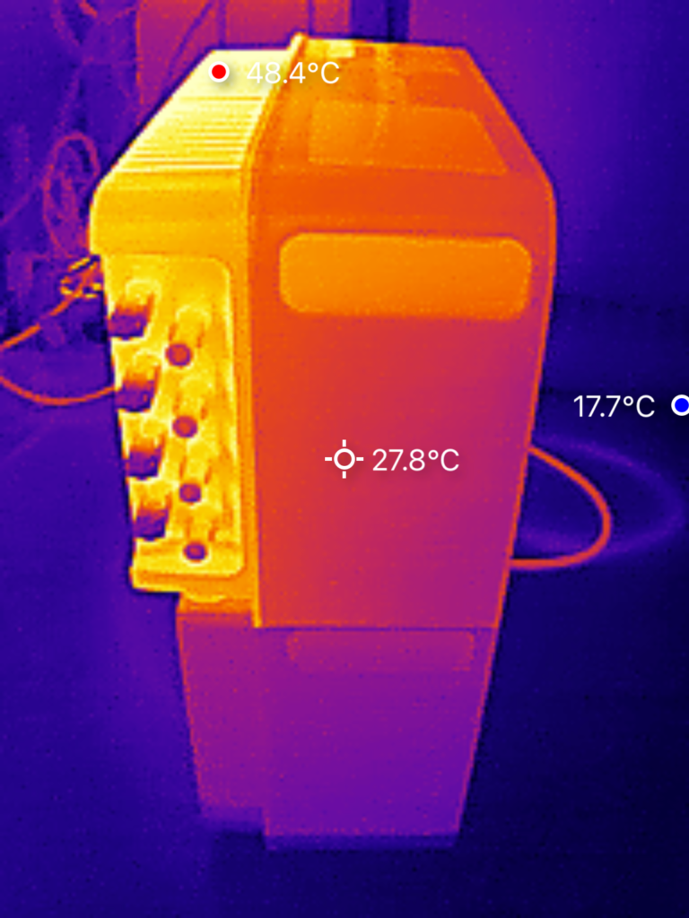 Jackery SolarVault: Warmte linker zijkant