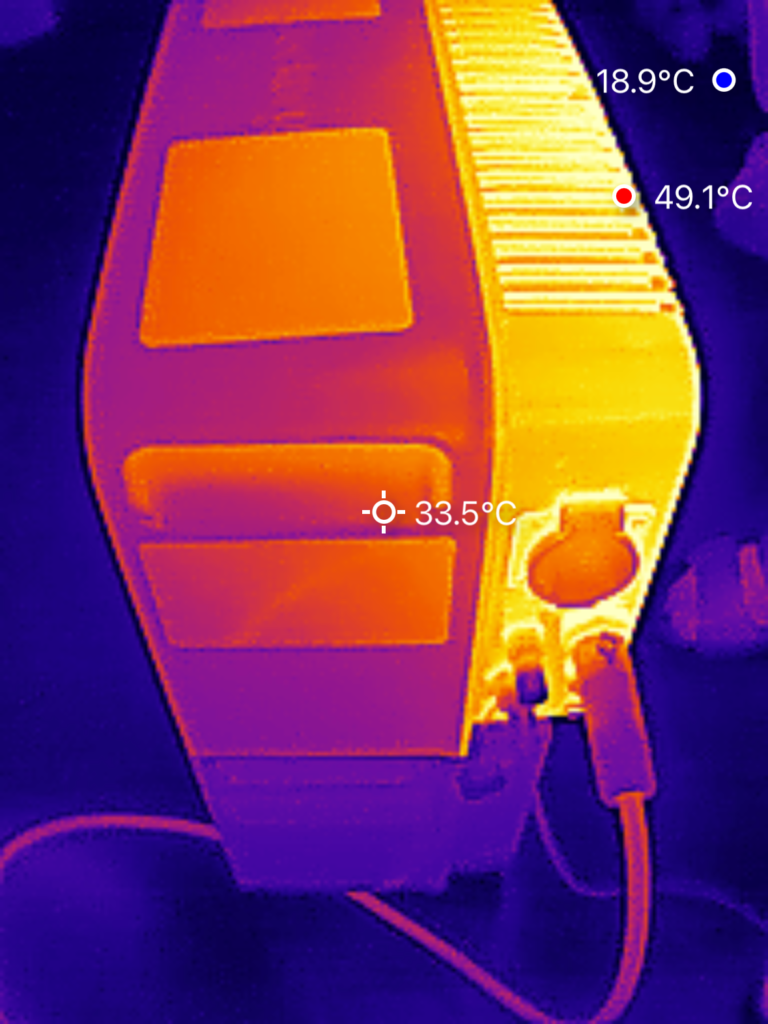 Jackery SolarVault: Warmte rechter zijkant