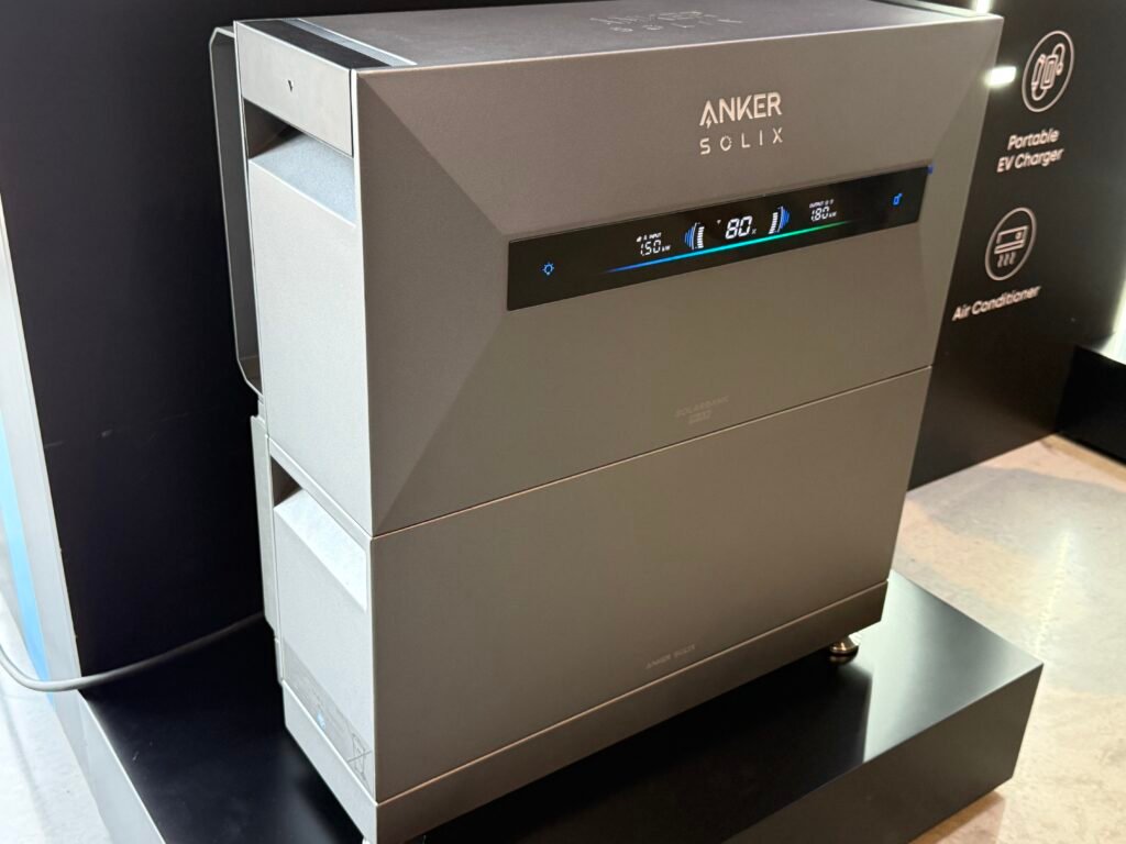 Anker SOLIX Solarbank Max AC front aanzicht