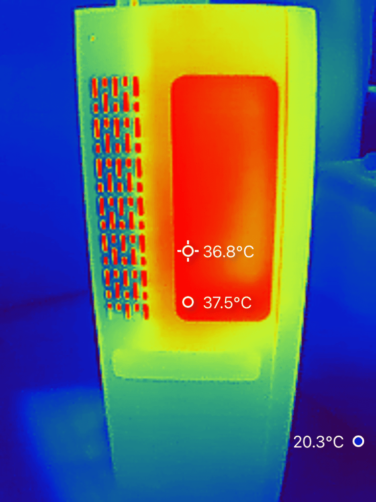 Zendure SolarFlow 3000 Mix AC+ warmte zijkant
