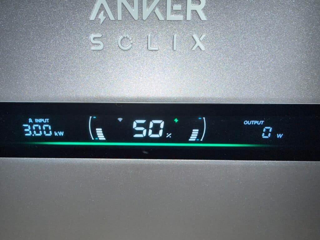 Unboxing Anker SOLIX Max LED display